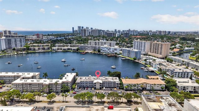 2100 Diana Dr 310, Hallandale Beach, FL 33009