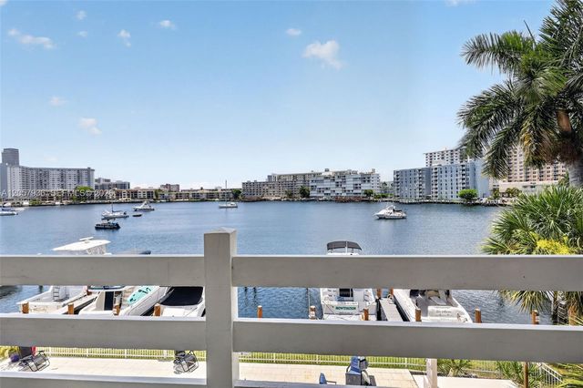2100 Diana Dr 310, Hallandale Beach, FL 33009