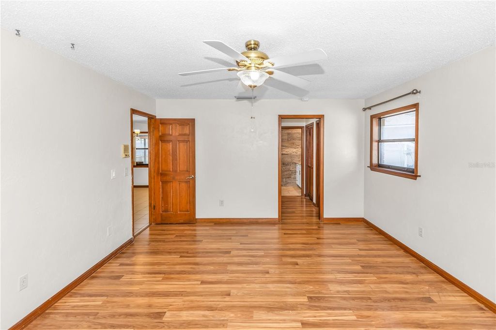 Image 13 of property listing at 1351 BATON DRIVE, Deltona, FL 32725