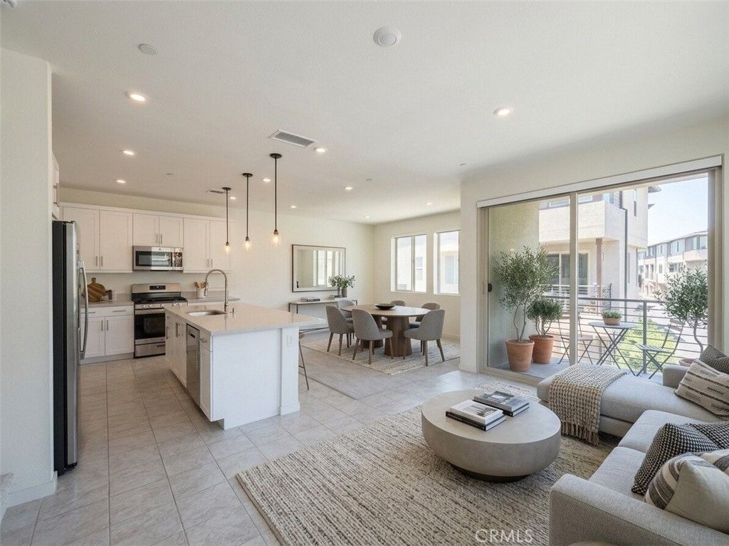 1572 Lima 2, Placentia, CA 92870