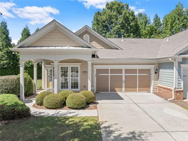 6247 LONGLEAF Drive, Hoschton, GA 30548