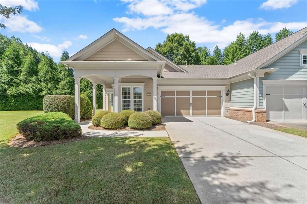 6247 LONGLEAF Drive, Hoschton, GA 30548