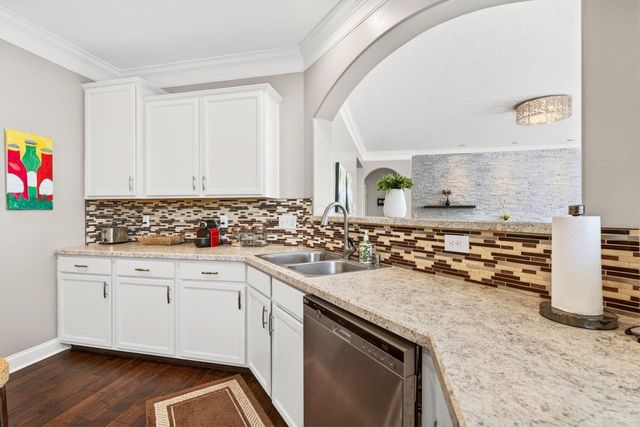 6073 BAUMEISTER Drive, Hilliard, OH 43026