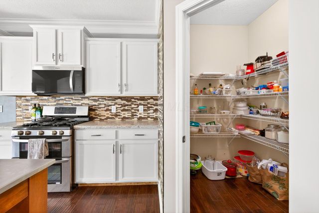 6073 BAUMEISTER Drive, Hilliard, OH 43026