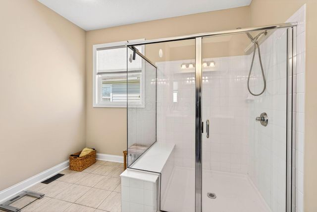 6073 BAUMEISTER Drive, Hilliard, OH 43026