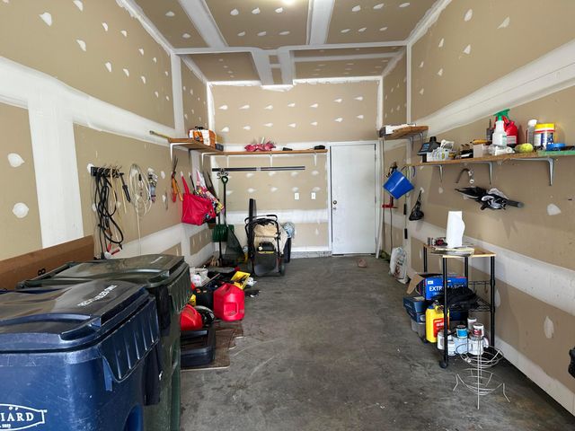 6073 BAUMEISTER Drive, Hilliard, OH 43026