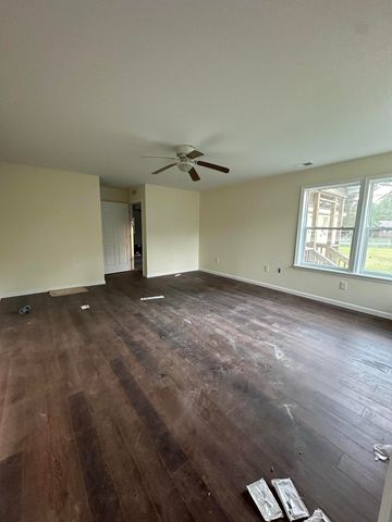 6414 Fields Road, Hollywood, SC 29449