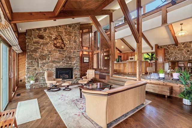 950 Pine Tree Road, Kansas, OK 74347