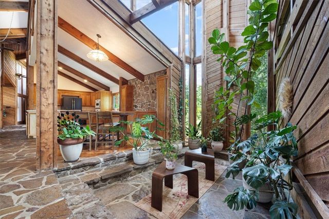 950 Pine Tree Road, Kansas, OK 74347