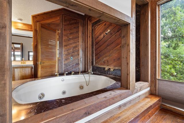 950 Pine Tree Road, Kansas, OK 74347