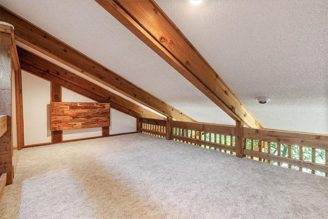 950 Pine Tree Road, Kansas, OK 74347