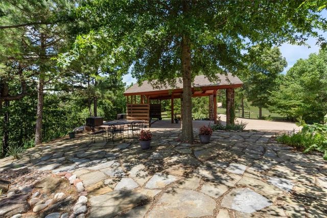 950 Pine Tree Road, Kansas, OK 74347