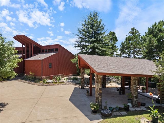 950 Pine Tree Road, Kansas, OK 74347