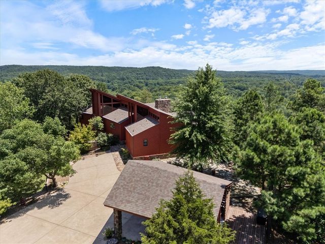 950 Pine Tree Road, Kansas, OK 74347