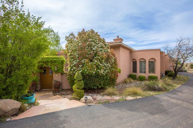 12912 Sand Cherry Place NE, Albuquerque, NM 87111