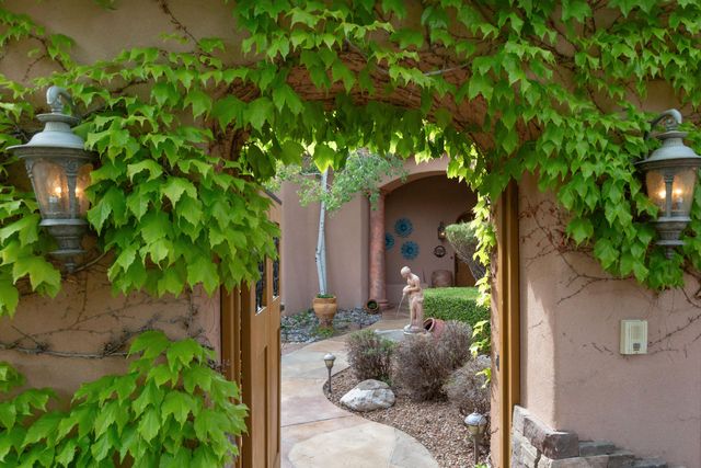 12912 Sand Cherry Place NE, Albuquerque, NM 87111