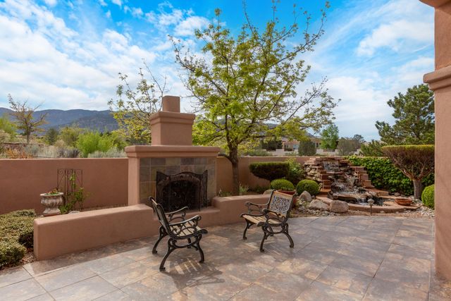 12912 Sand Cherry Place NE, Albuquerque, NM 87111