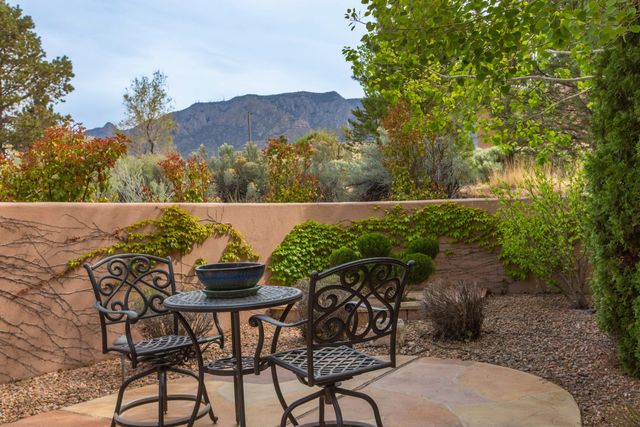 12912 Sand Cherry Place NE, Albuquerque, NM 87111