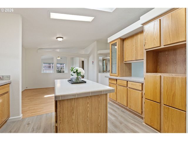 98041 HALLWAY Rd 41, Brookings, OR 97415