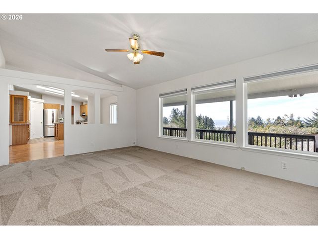 98041 HALLWAY Rd 41, Brookings, OR 97415