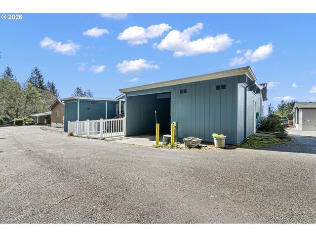 98041 HALLWAY Rd 41, Brookings, OR 97415
