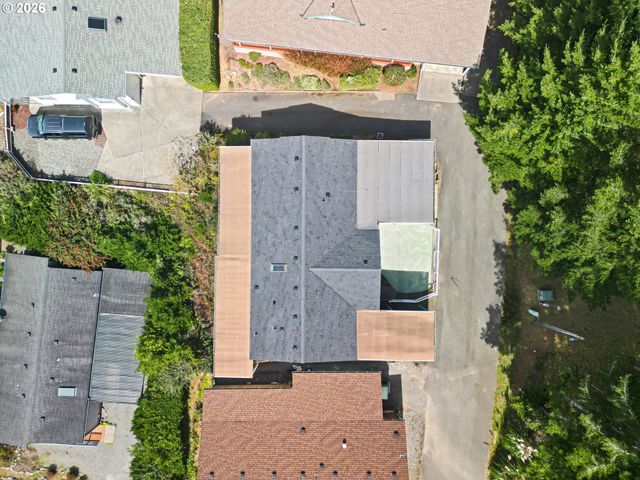 98041 HALLWAY Rd 41, Brookings, OR 97415