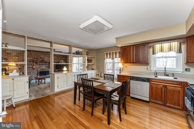 10 GLEN LOCH WAY, Malvern, PA 19355