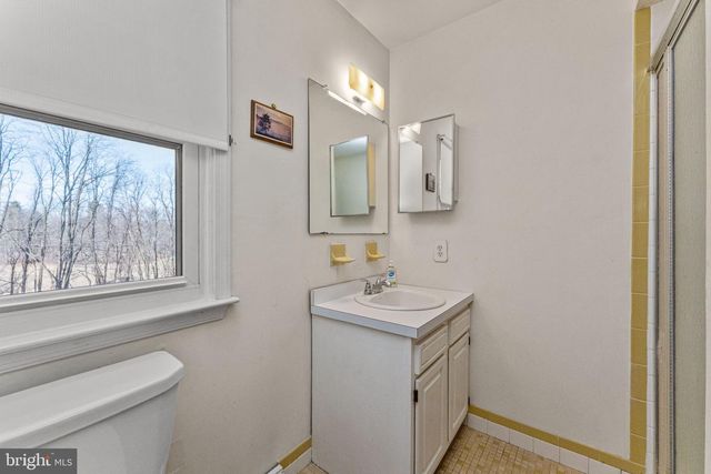 10 GLEN LOCH WAY, Malvern, PA 19355