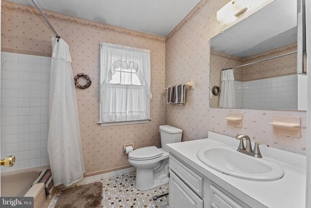 10 GLEN LOCH WAY, Malvern, PA 19355