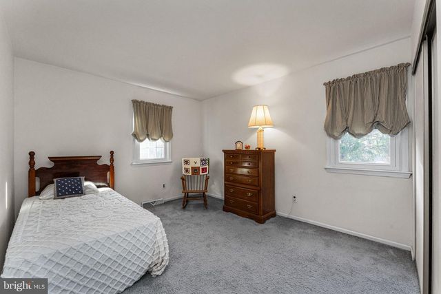 10 GLEN LOCH WAY, Malvern, PA 19355