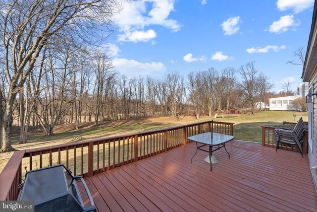 10 GLEN LOCH WAY, Malvern, PA 19355