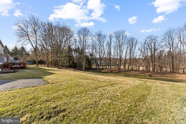 10 GLEN LOCH WAY, Malvern, PA 19355