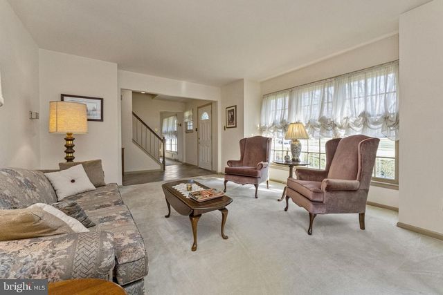 10 GLEN LOCH WAY, Malvern, PA 19355