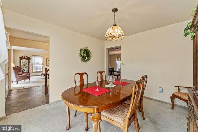 10 GLEN LOCH WAY, Malvern, PA 19355