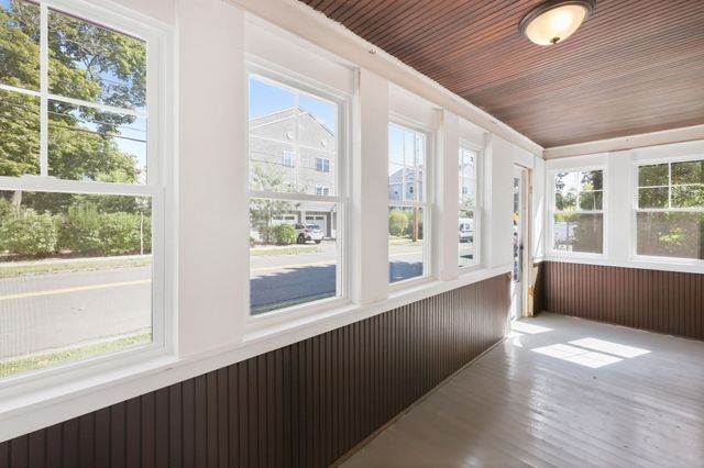 10 Canal St, South Hadley, MA 01075