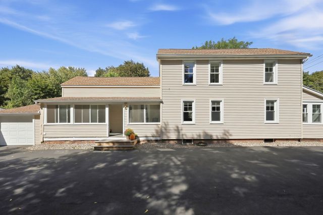 10 Canal St, South Hadley, MA 01075