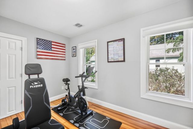 10 Canal St, South Hadley, MA 01075