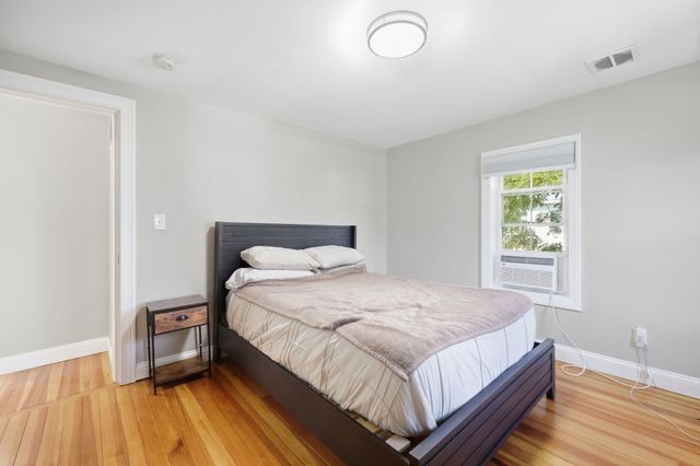 10 Canal St, South Hadley, MA 01075