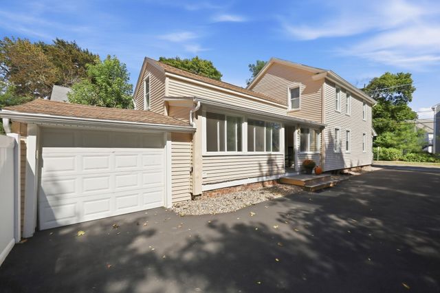 10 Canal St, South Hadley, MA 01075