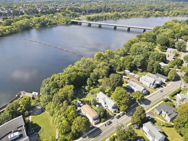 10 Canal St, South Hadley, MA 01075