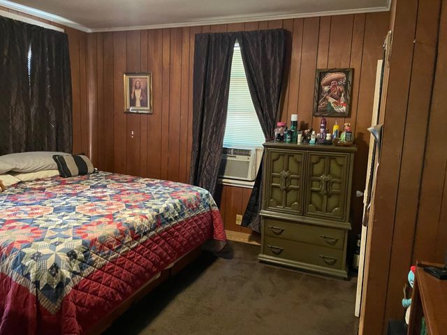 703 E Terrell Avenue, Crockett, TX 75835