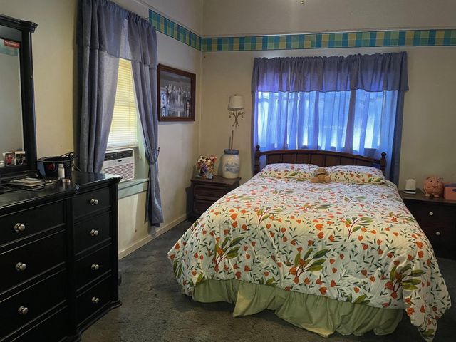 703 E Terrell Avenue, Crockett, TX 75835