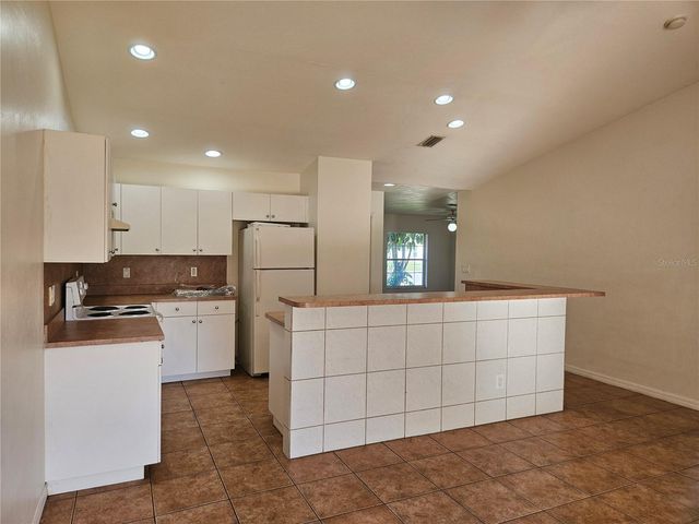 4526 SANTA BARBARA BOULEVARD 4526, Cape Coral, FL 33914