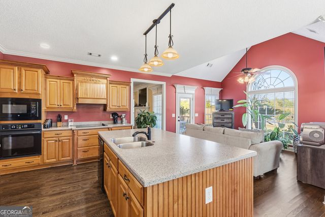 431 Sawtooth Court, Kathleen, GA 31047