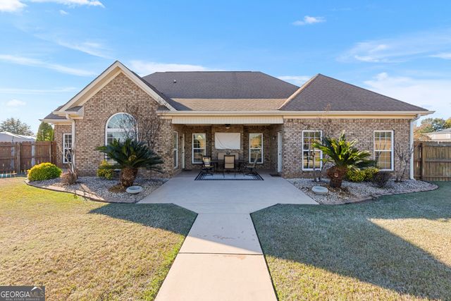 431 Sawtooth Court, Kathleen, GA 31047