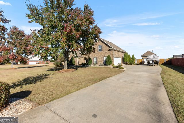 431 Sawtooth Court, Kathleen, GA 31047