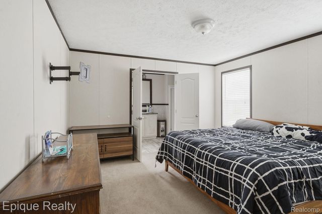 17107 Detroiter, Springfield Charter Township, MI 48350