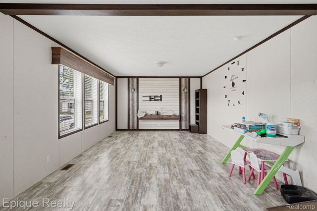 17107 Detroiter, Springfield Charter Township, MI 48350