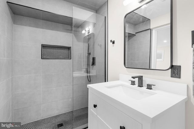 5708 ANNAMARIE CT, Rockville, MD 20855
