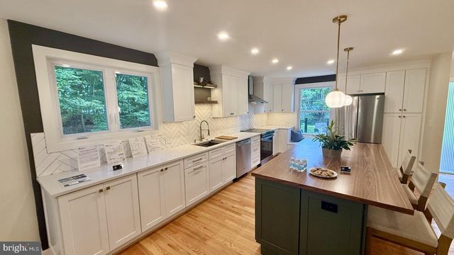 5708 ANNAMARIE CT, Rockville, MD 20855